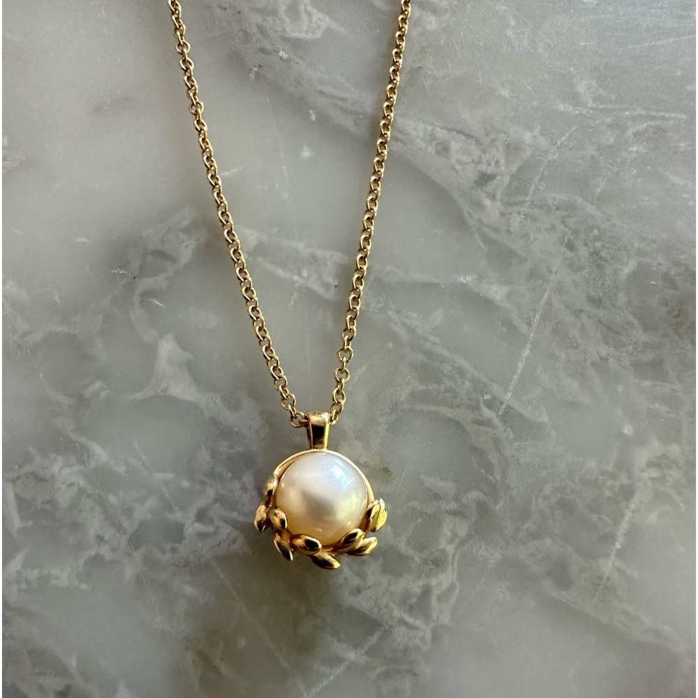 Tiffany's Gold Pearl Pendant Necklace